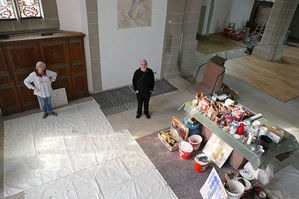 Malerischer Spiegel am Tabernakel in St. Crescentius (Foto: Karl-Franz Thiede)